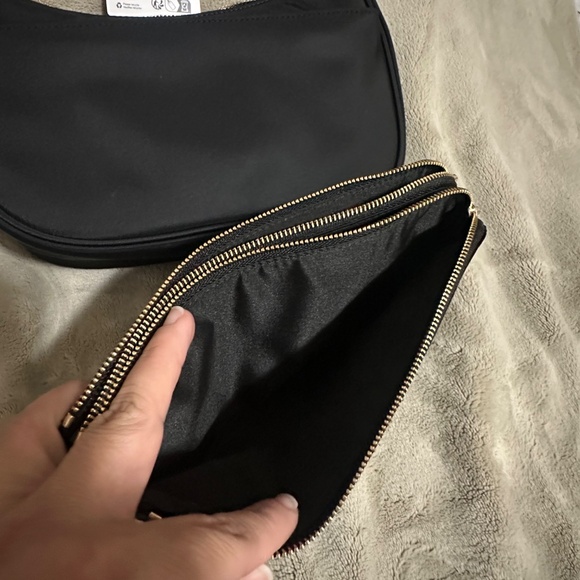 Lululemon Handbag and Wrislet - Picture 4 of 6